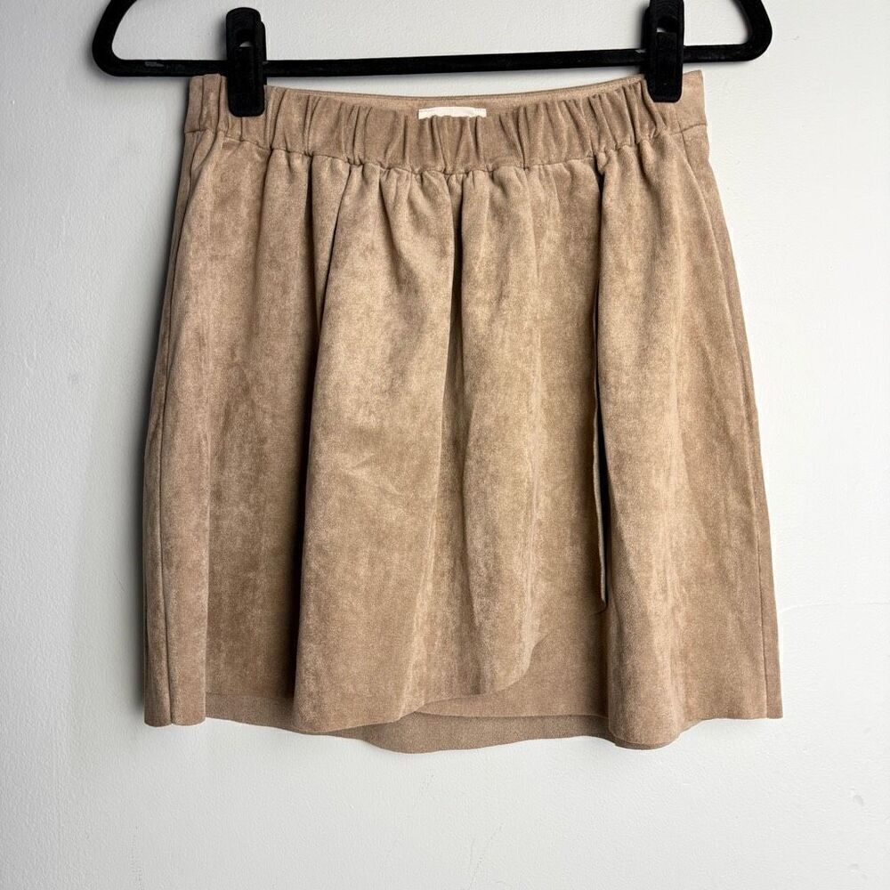 Aritzia Wilfred Free faux suede tan mini skirt Medium